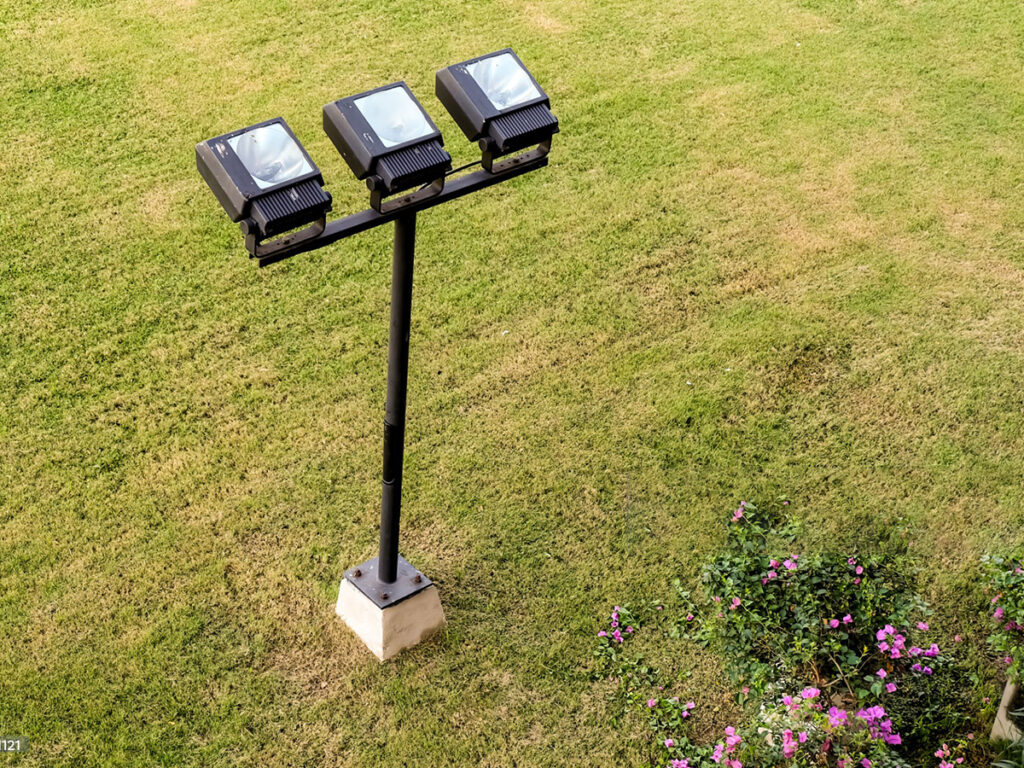 Metal Halide Lamps in Mobile Light Towers